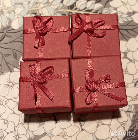 Бижутерия из разных стран, цена за всё