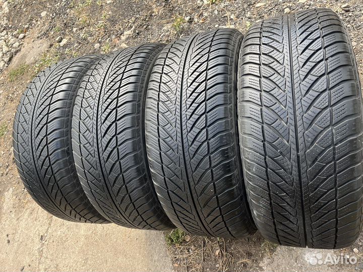 Goodyear UltraGrip 255/50 R19