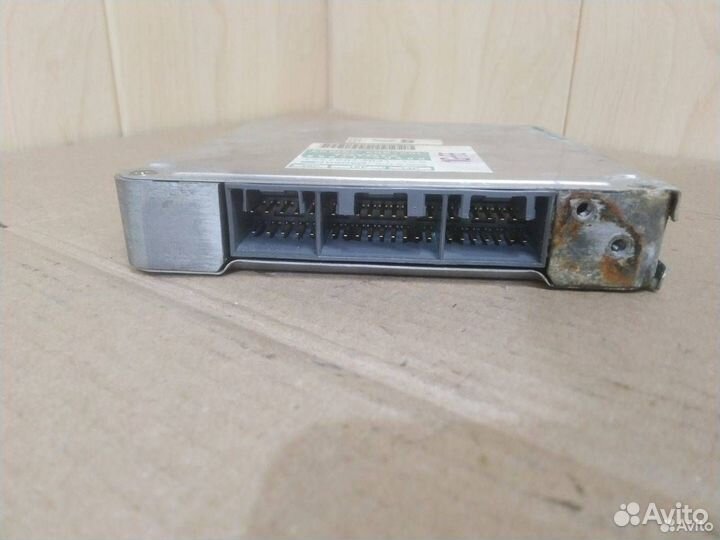 Блок управления Toyota Crown S130 (1987 - 1991)