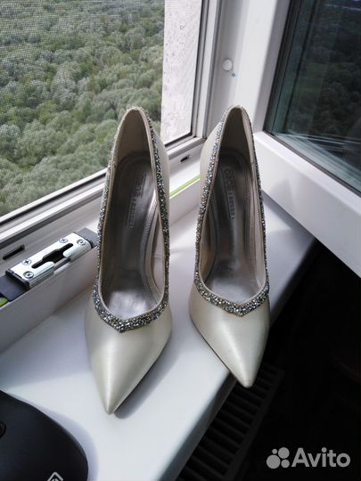 Платье свадебное