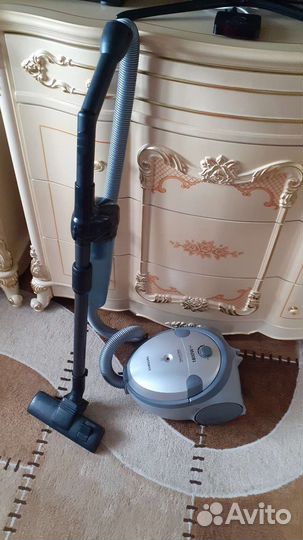 Пылесос Samsung 1800w CS5345