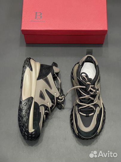 Кроссовки женские 40 41 42 43 размер