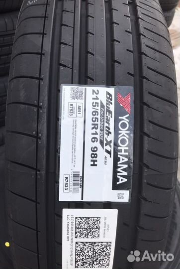 Yokohama BluEarth-XT AE61 215/65 R16 98H
