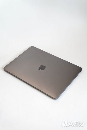 Apple MacBook Pro 13 2018 тачбар i5 8GB 256GB