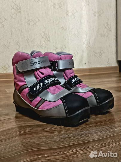 Лыжные ботинки 35 размер nnn
