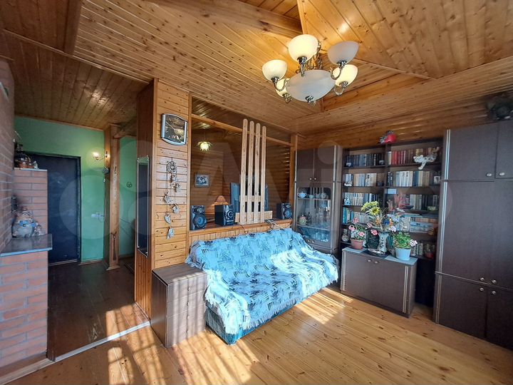 Дом 93 м² на участке 5 сот.