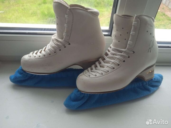 Фигурные коньки edea overture 235