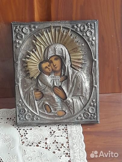 Старинная икона. Богородица. Владимирская