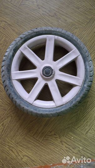 Колёса для коляски диаметр28