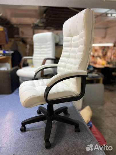 Кресло офисное
