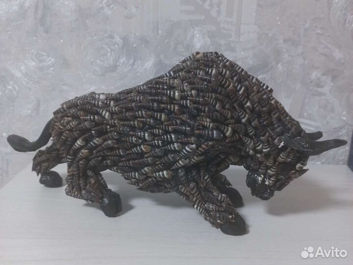 Статуэтка бык