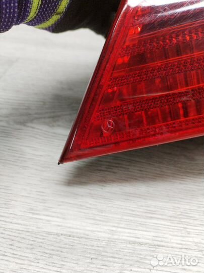 Фонарь задний правый Mercedes E-Class W211 OM648