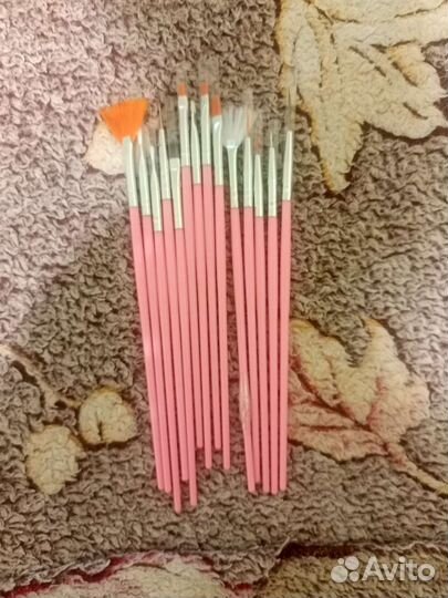 Кисти для маникюра