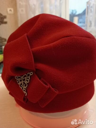 Берет новый женский