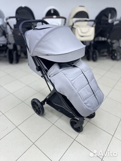 Прогулочная коляска Carrello