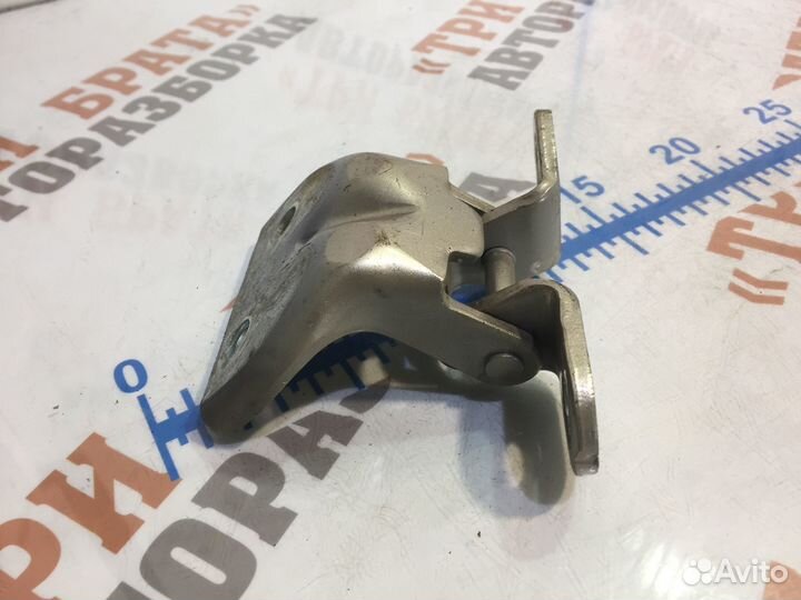 Хендай Гетц Петля верхняя задней двери Прав