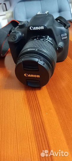 Зеркальный фотоаппарат canon