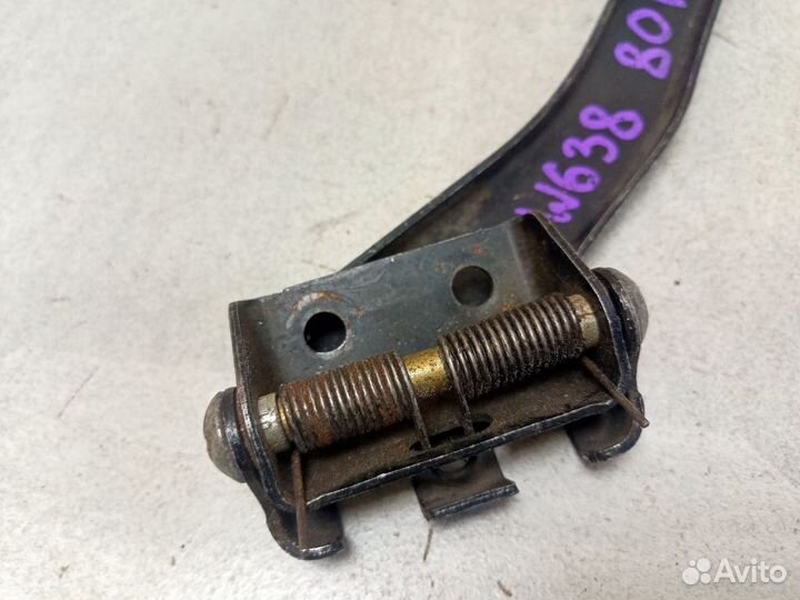 Ролик сдвижной двери