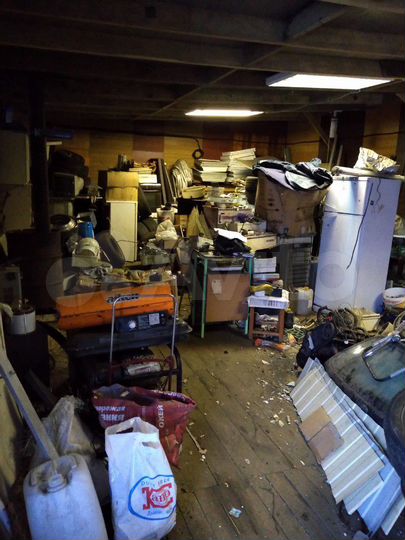 Гараж, > 30 м²