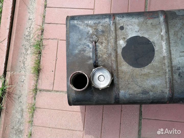 Канистра для бензина 40литров