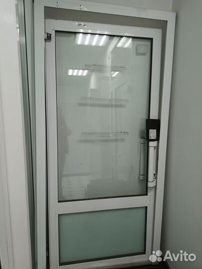 Дверь из алюминиевого профиля, 45мм