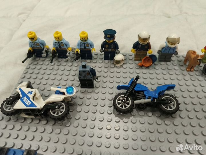 Lego minifigures