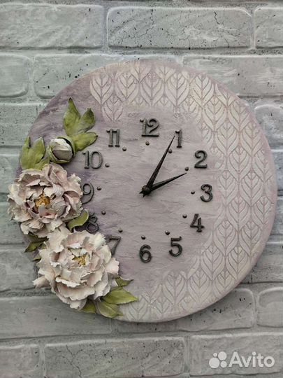 Часы настенные 