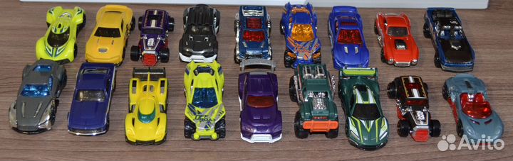 Продам машинки Metal machines