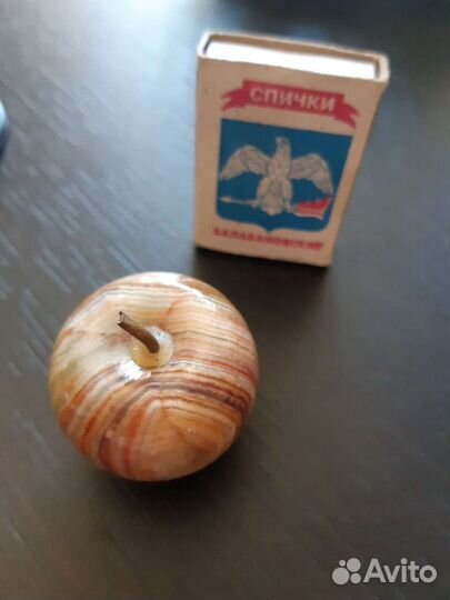 Пепельница из оникса