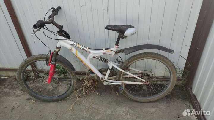 Велосипед горный двуподвесный бу 24