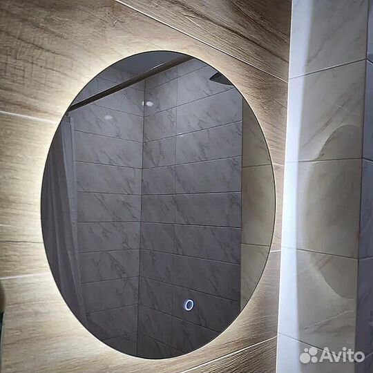 Настольное зеркало