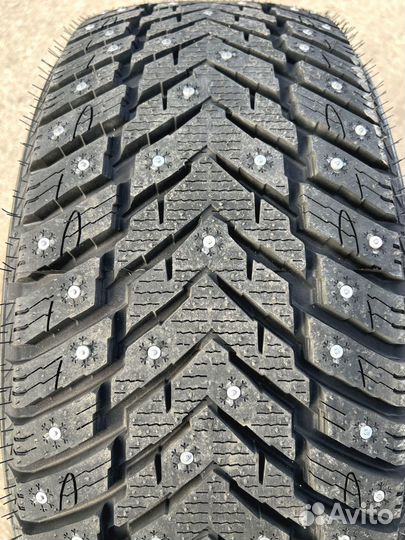 Kapsen IceMax RW516 215/55 R18 139T