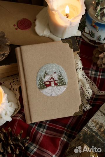 Блокнот с вышивкой ручной работы (на доставке)