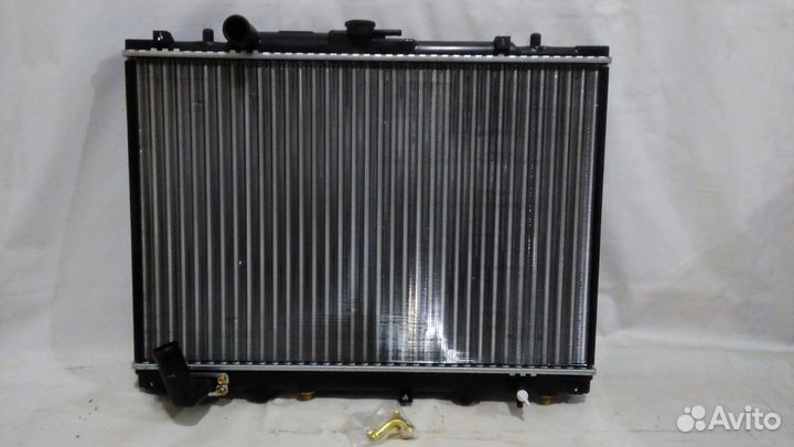 Радиатор mitsubishi pajero sport