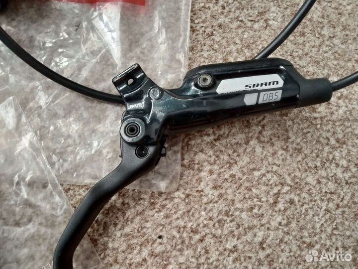 Передний тормоз Sram DB5