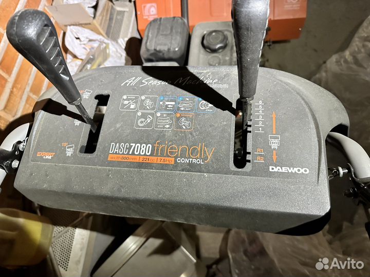 Подметальная машина Daewoo dasc 7080