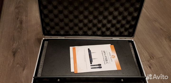 Радиосистема Arthur Forty U-9700B