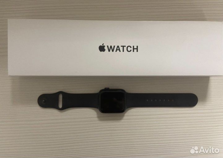 Apple Watch SE 44mm