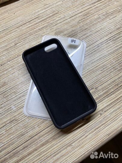 Чехол на iPhone 8