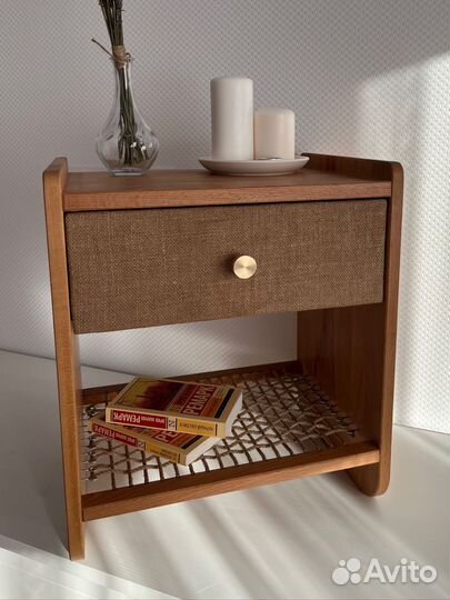 Тумба прикроватная