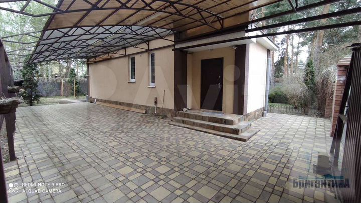 Коттедж 205 м² на участке 8 сот.