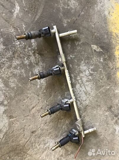 Топливная рампа Шевроле Авео т300