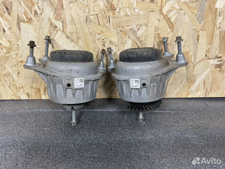 Подушка двигателя Mercedes W205 C205 OM651