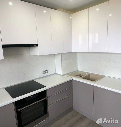 Кухня новая