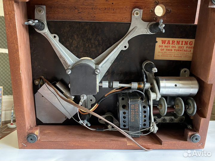 Проигрыватель винила scott 710A