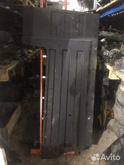 Mercedes actors задняя часть кабины