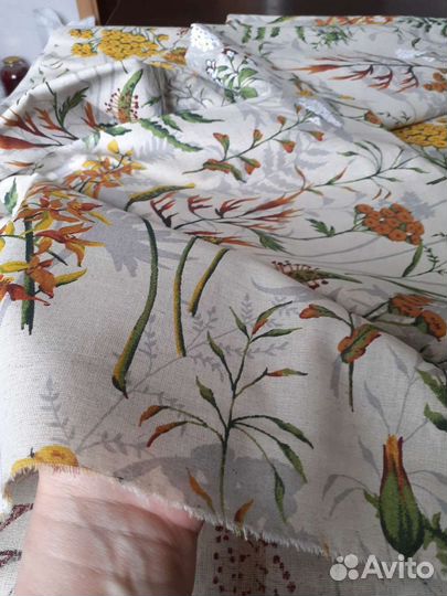 Скатерть 1,45х1,2 и шторы