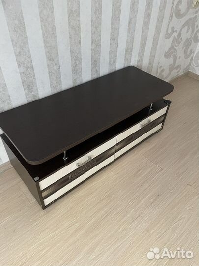 Тумба под телевизор