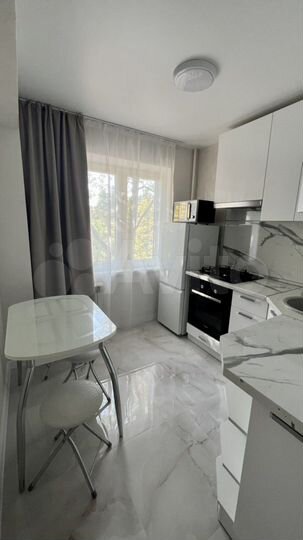 2-к. квартира, 48 м², 3/5 эт.