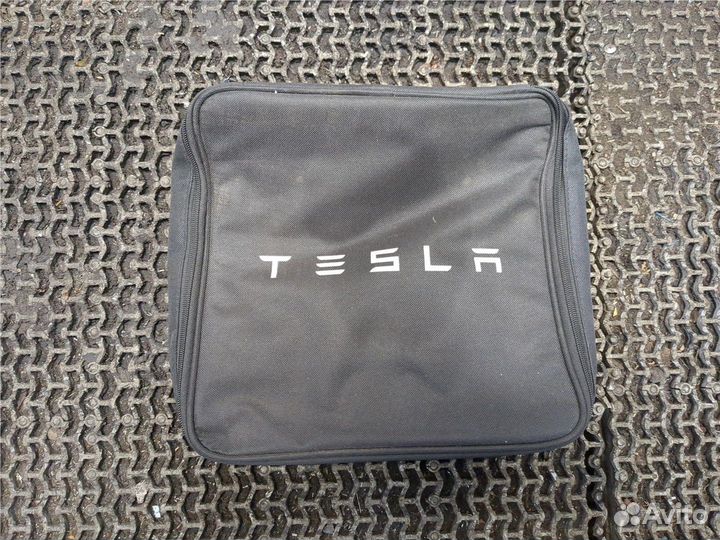 Прочая запчасть Tesla Model S, 2013